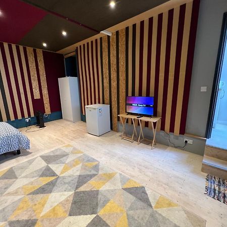 Newly Built Large Garden Ensuite Guest Studio Borehamwood Exteriér fotografie